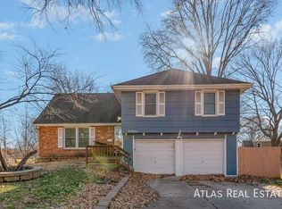 10801 W 95th Ter, Overland Park, KS 66214