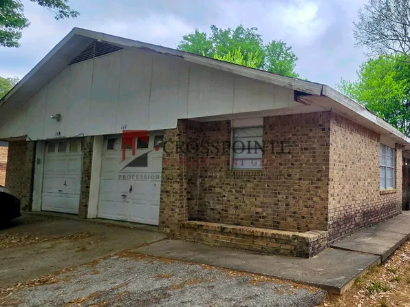 111 Queens Ct, Longview, TX 75604