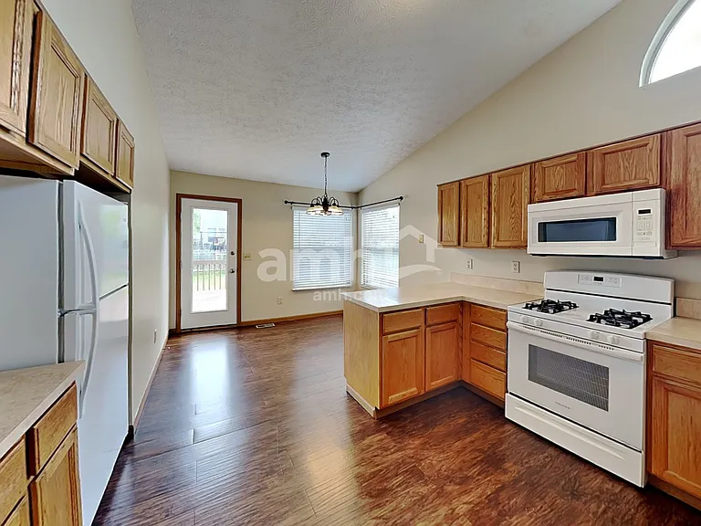 3008 Old Warson Dr — Photo 3