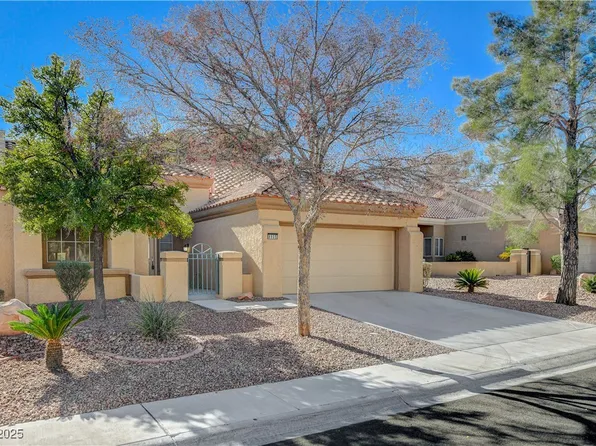 8805 Litchfield Ave, Las Vegas, NV 89134