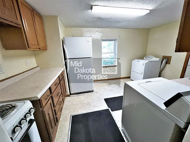 504 W 2nd Ave — Photo 6