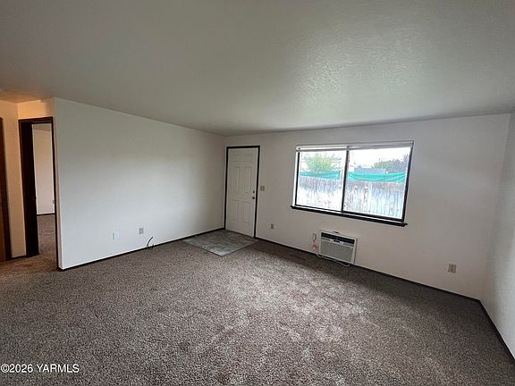 5th image of 1718 S 10th Ave
