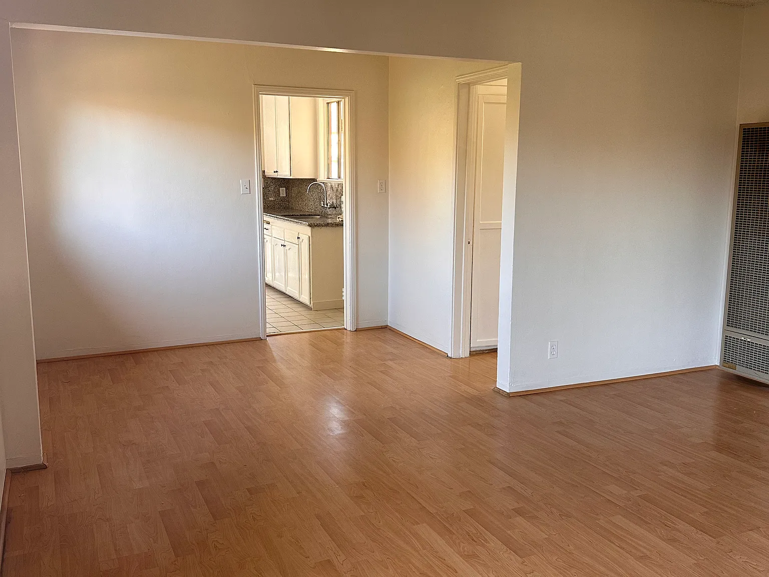 2 bed, 724 sqft, $2,500 — Photo 3