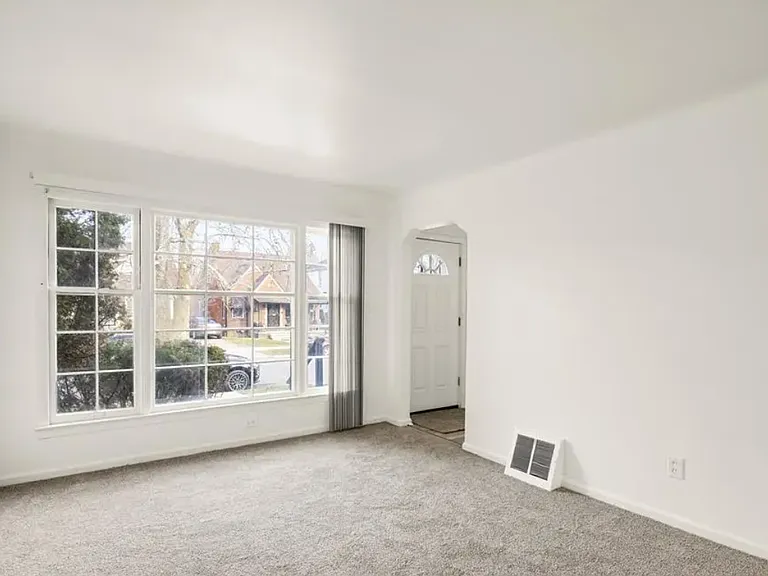 8871 Sussex St — Photo 18
