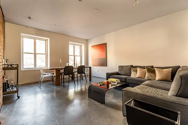 Sold by Kretz Family Real Estate | media 3