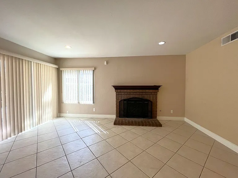 940 Birmingham Dr — Photo 9