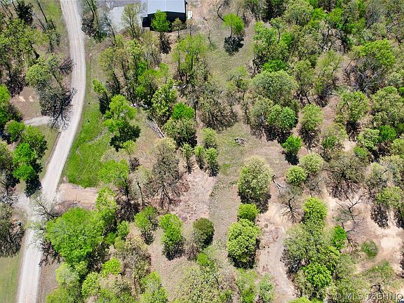 4th image of 17 Duchess Creek Dr