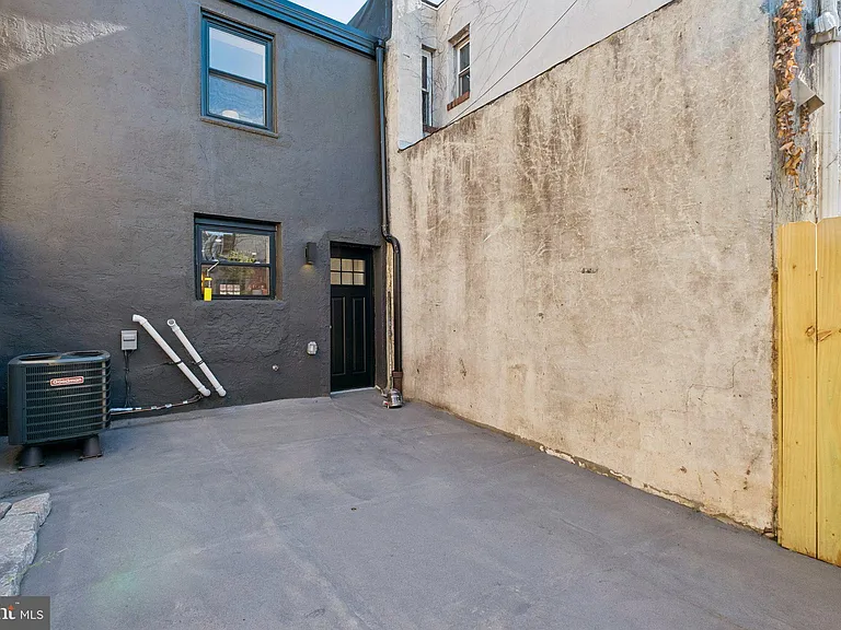 924 Cantrell St — Photo 26