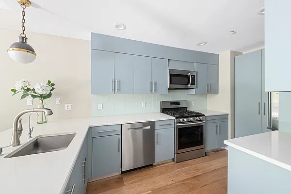 Rented by Compass | media 4