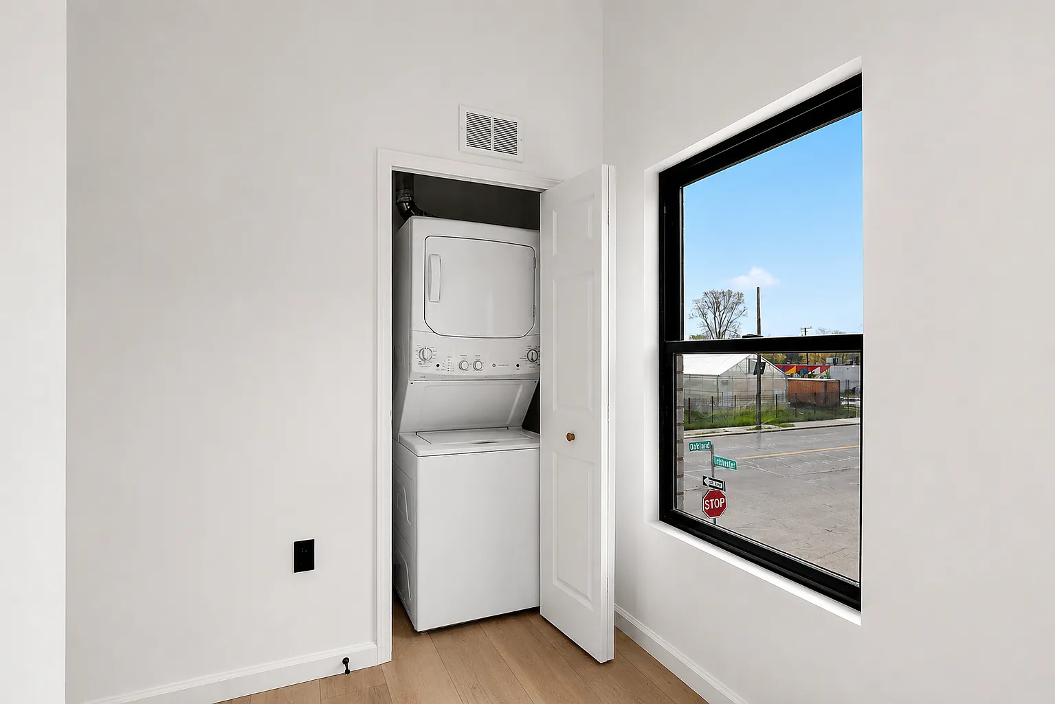 Studio, 1.0 bath, 480 sqft, $1,150 — Photo 4