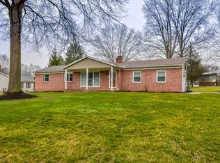 8666 Morning View Ave NW, Clinton, OH 44216