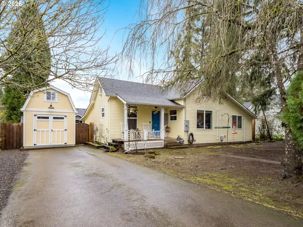 336 N 5th St, Carlton, OR 97111