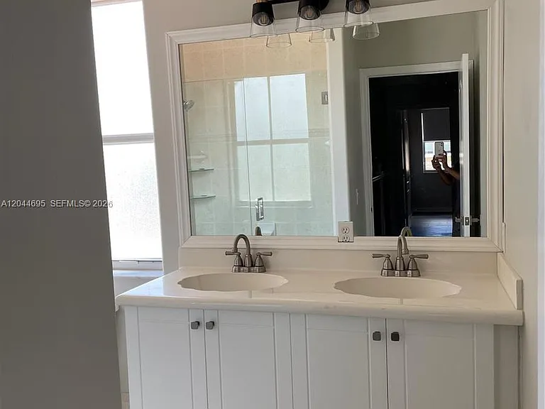 15431 SW 39th Ter — Photo 19