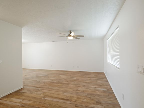 3rd image of 441 E Sunland Dr #2