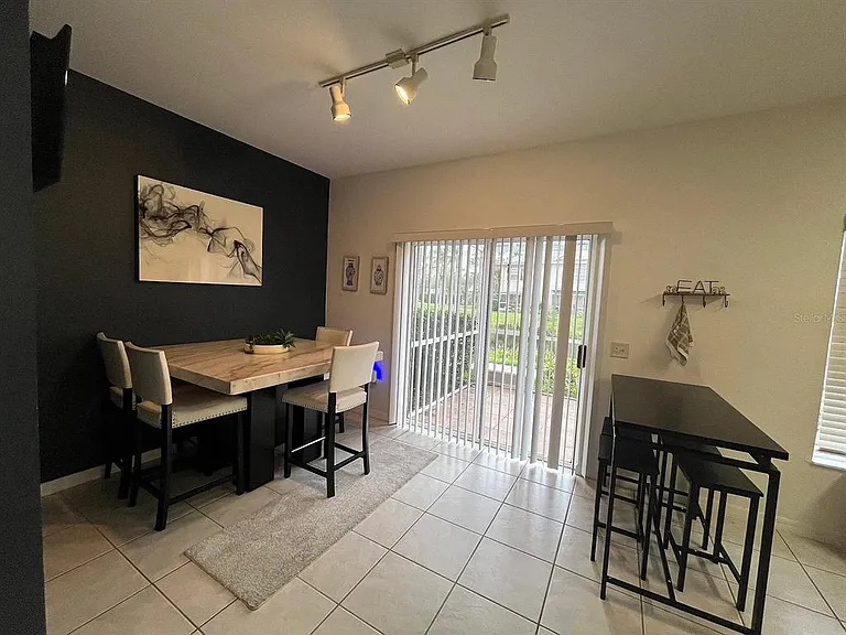 7755 Plantation Cir — Photo 9