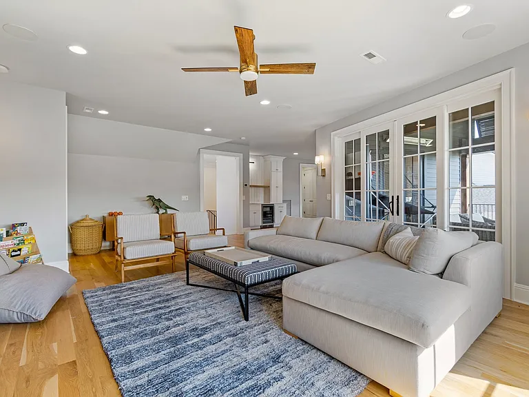 7212 Shagbark Ln — Photo 29