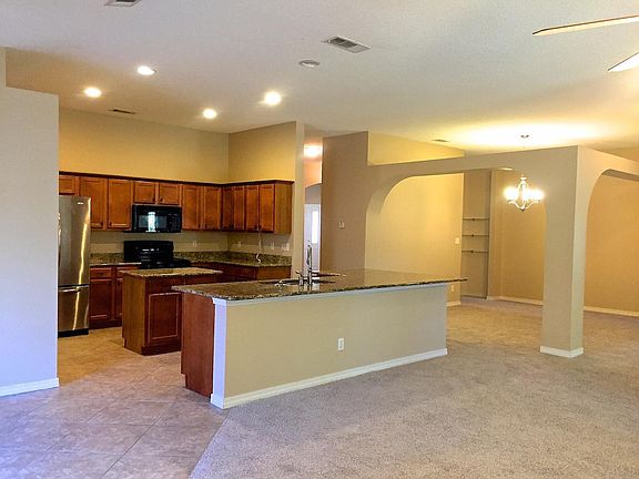 4th image of 10724 Crosscut Dr