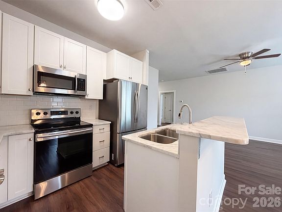 2nd image of 5704 Woodard St