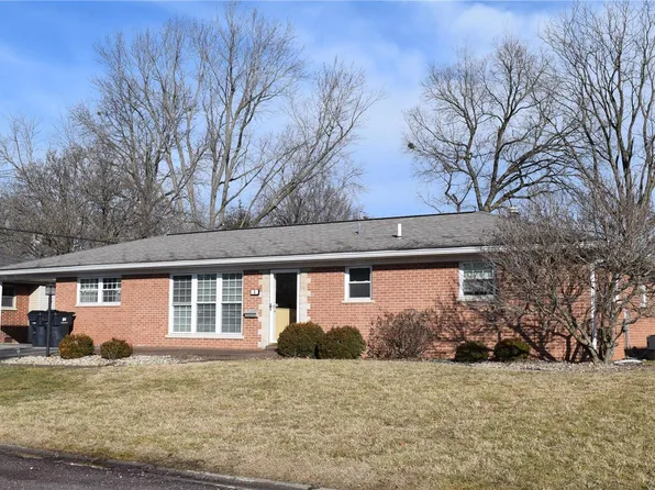 5 Exeter Ln, Belleville, IL 62226