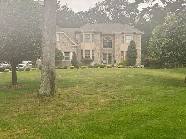 22 Bartram Rd