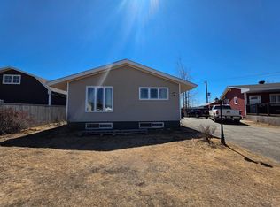 800 Balsam Crescent, Labrador City, NL A2V2N5