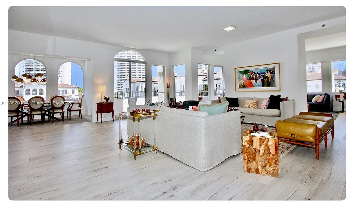 Photo 1 of 44 - 3500 Island Blvd #DPH01 - Aventura, FL Primary Photo - 3500 Island Blvd #DPH01