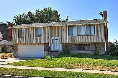 2nd image of 2026 E Falcon Hill Dr