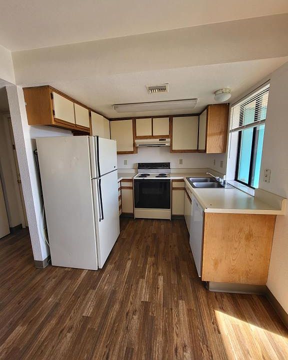 1st image of 1004 E Beverly Ave APT 104