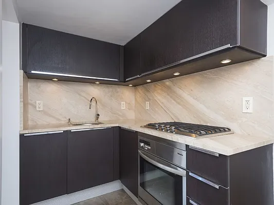 Sold by Sotheby's International Realty | media 3