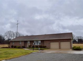 626 Greenville Rd, Mercer, PA 16137