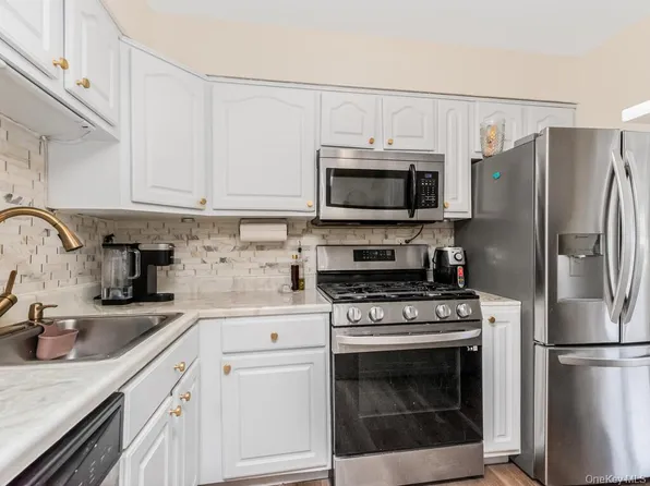 380 N Broadway APT C4, Yonkers, NY 10701