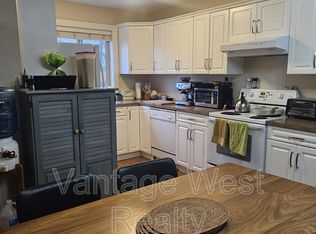 1495B Kloppenburg Rd, Kelowna, BC V1P1N5