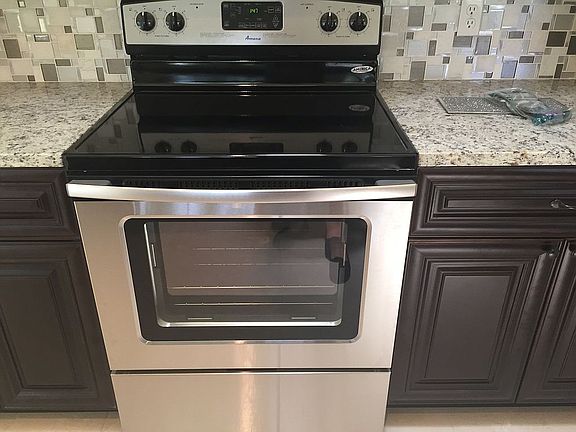 4th image of 4033 SW Kamsler St