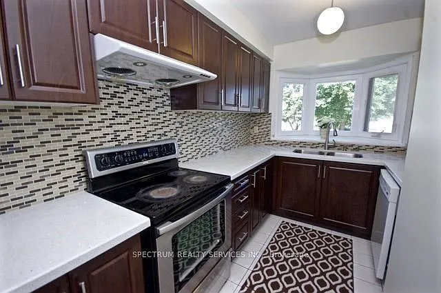 3 bed, $3,500 — Photo 3