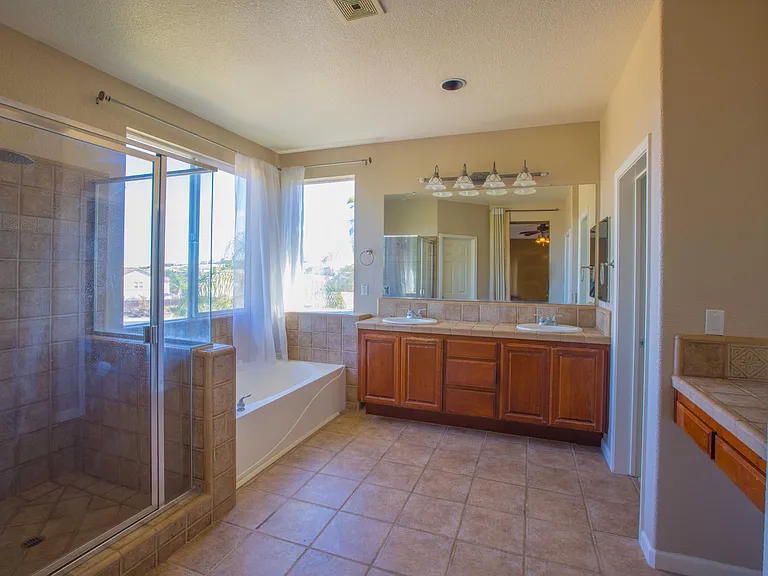 2674 Torrey Pines Dr — Photo 4