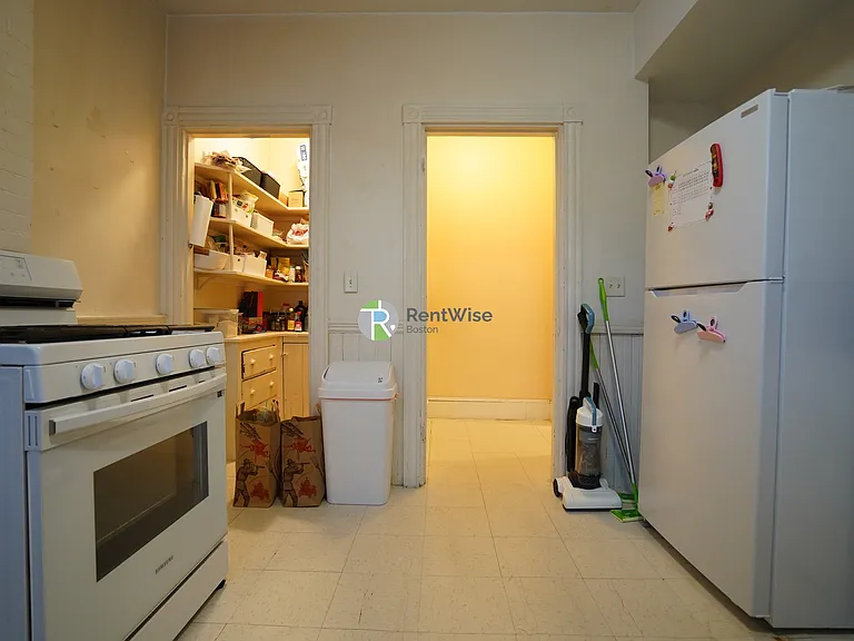 14 Foster St #1 — Photo 15