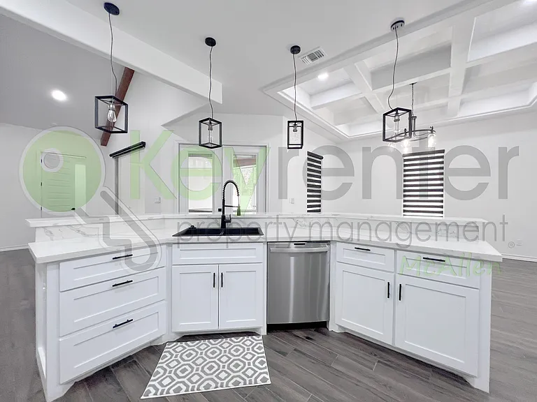 3412 Inez St — Photo 17