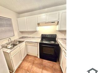 99 S 3rd St APT 3, Pensacola, FL 32507