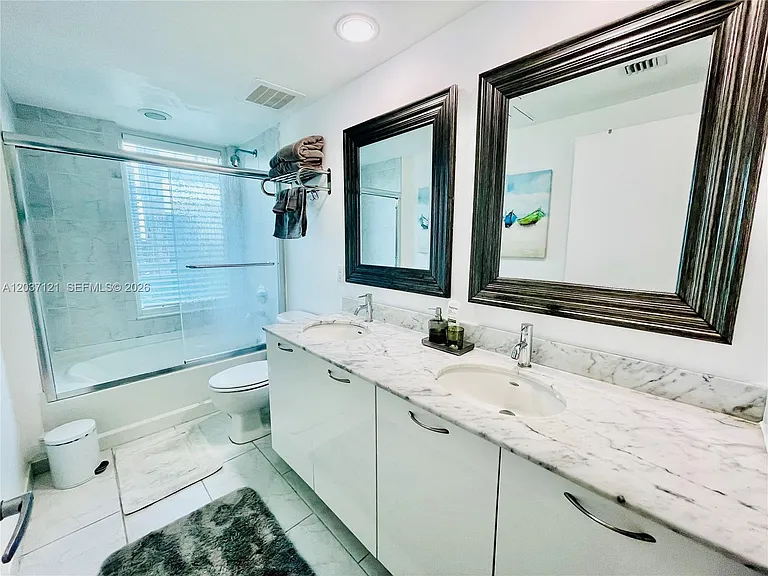 950 Brickell Bay Dr #2601 — Photo 13