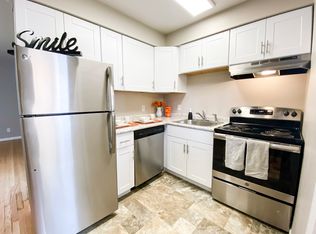 917 Magnolia Ln APT A, Madison, WI 53713