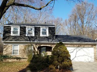 1639 Sheffield Dr, Ypsilanti, MI 48198