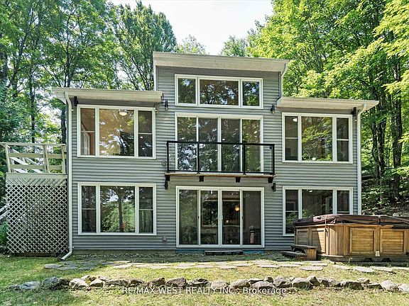 4th image of 1091 McArthur Point Rd