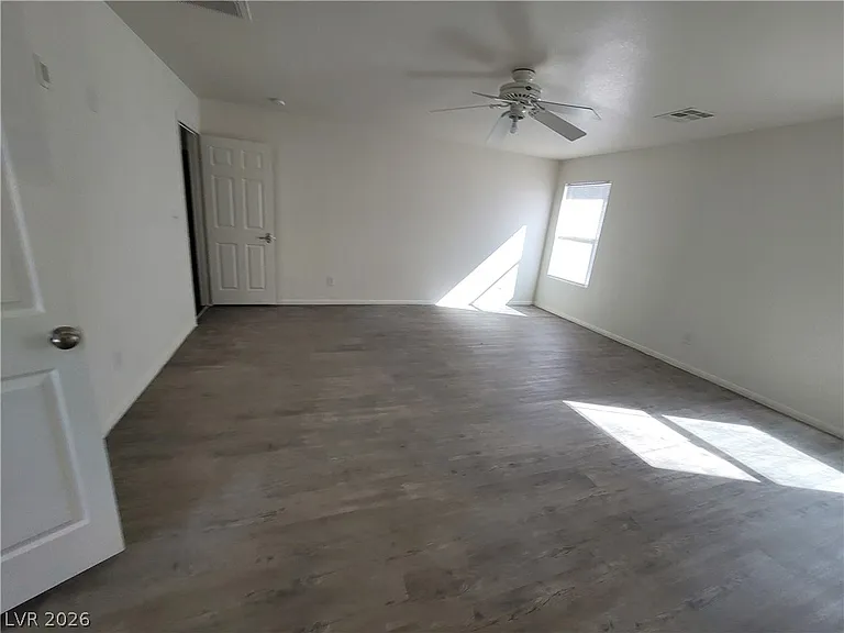 10799 Flame Vine Ct — Photo 37