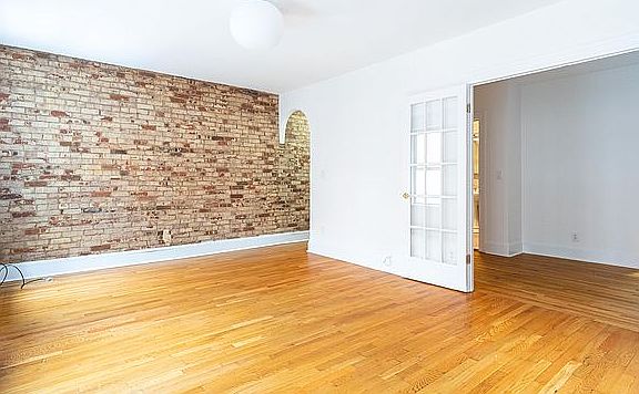 3rd image of 118 E 17th St APT 3F