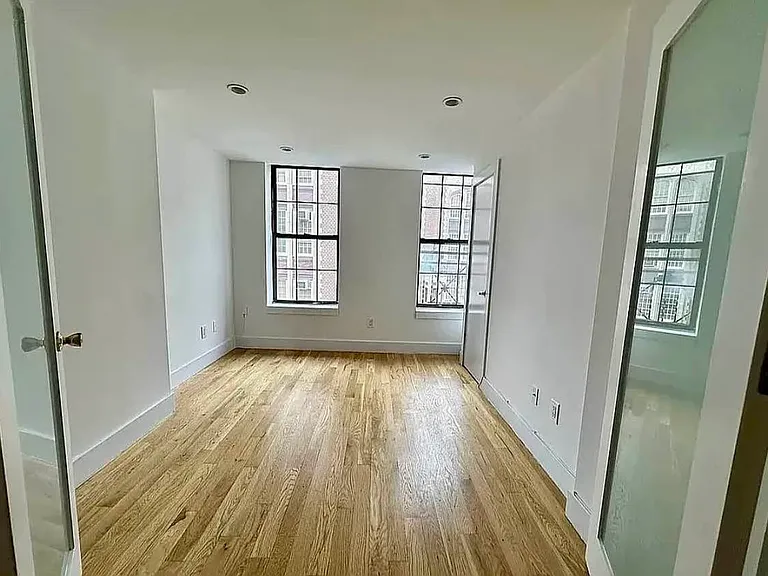 841 Kent Ave #2 — Photo 5