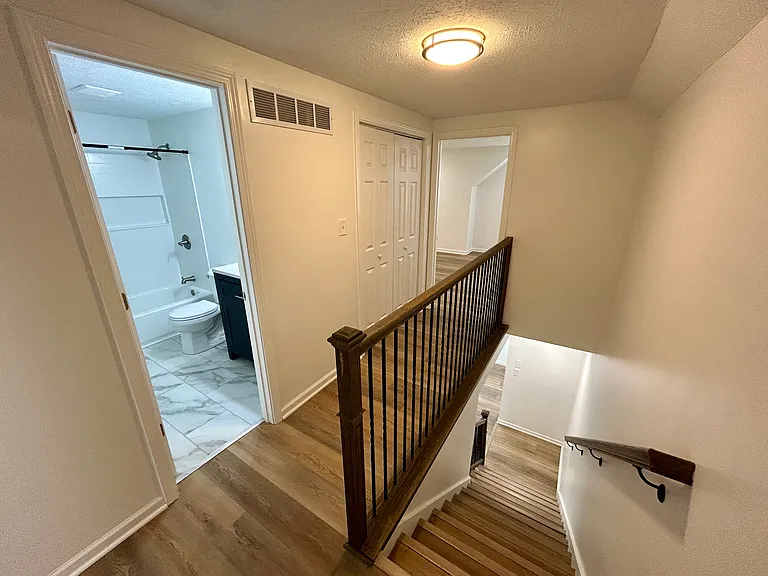1286 Stonegate Rd — Photo 13
