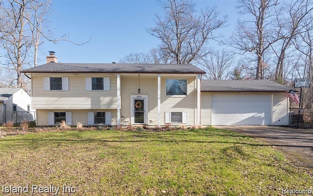 25143 Dallas Dr, Grosse Ile, MI 48138 Zillow