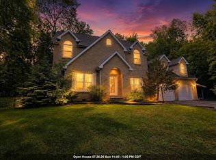 8411 Ridgeview Ct, Larsen, WI 54947
