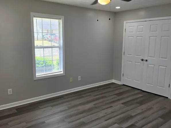 515 Baron Dr, Monroe, GA 30655