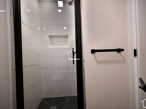 5th image of 18 Winchester St #6L